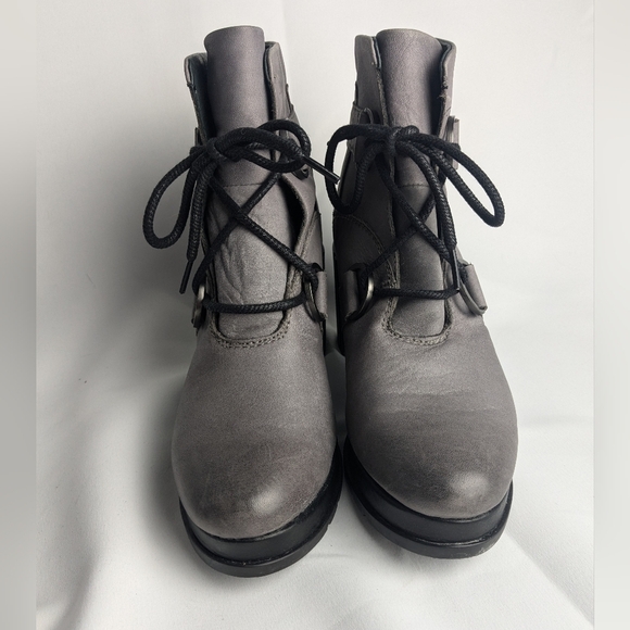 SOREL MARGO Leather Heel Booties Color Gray Size 10.5 With Laces - Picture 6 of 15